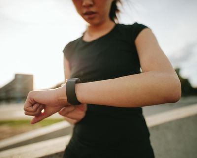 Smartwatches offer little insight into stress levels, researchers find