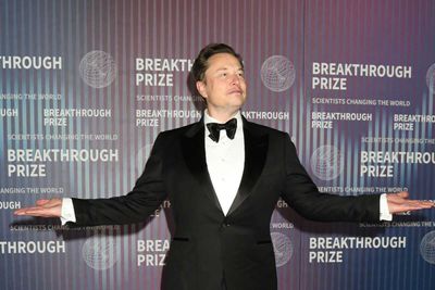 Elon Musk Predicts Tesla Will ‘Have Autonomous Ride-Hailing in Probably Half the Population of the US by the End of the Year’