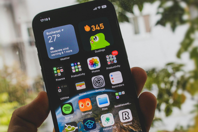 Duolingo Stock Soars 29% After Record Q2 Earnings as AI Strategy Drives User Boom