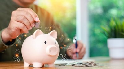 Chicago Couple Says They're 'Screwed Financially'—And Has Less Than $500 In Savings