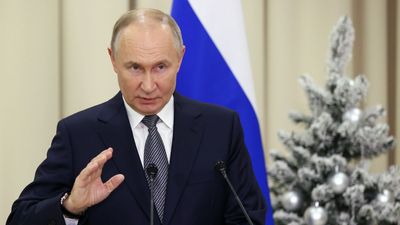Trump’s deadline is here, but Putin is trying so hard to take Ukraine that he’s shelling his own people