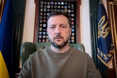 Zelensky warns he won’t give up land ahead of Trump-Putin meeting