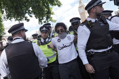 London protests live: Police arrest more than 450 people as hundreds rally in support of Palestine Action