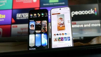 I tested the new lock screen customization with iOS 26 vs. Android 16 — and there’s a clear winner