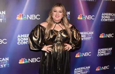 Kelly Clarkson ‘putting her children first as she grieves over death of ex-husband Brandon Blackstock’