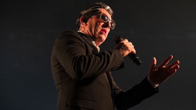 "The thing you’re getting on your phone sucks." Maynard James Keenan's ban on filming his live shows is here to stay