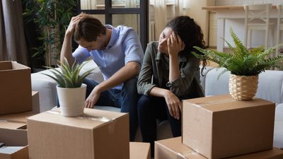 I’m a Bankruptcy Lawyer: 4 Hidden Signs You’re On Your Way to Bankruptcy