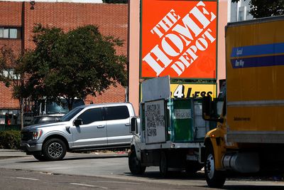 Truck Company Denies Authorizing Vehicle for Border Patrol's 'Trojan Horse' Raid in Los Angeles