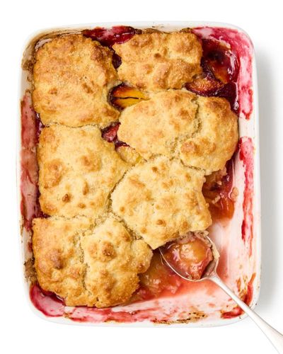 How to make the perfect peach cobbler – recipe