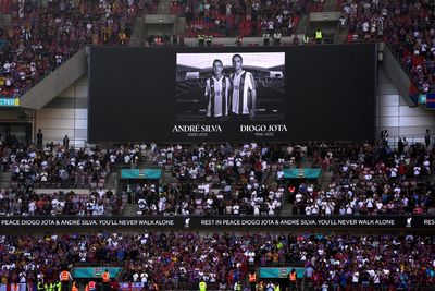 Diogo Jota minute’s silence cut short in disrespectful scenes