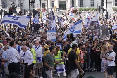 Hundreds march to Downing Street urging release of Israeli hostages