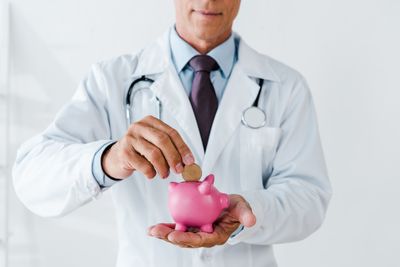 8 Rules Around Health Savings Accounts That Still Confuse Seniors