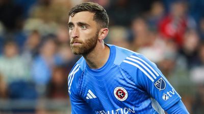 ‘Emotional’—USMNT’s Matt Turner Stars in MLS Return, Carles Gil Makes Revolution History