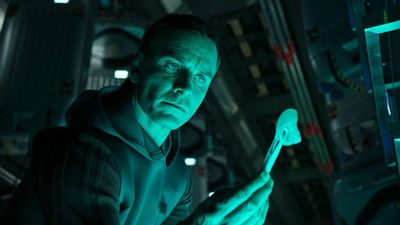 Alien: Earth is shaping up to be great, but the decision to ignore Prometheus and Covenant is a mistake