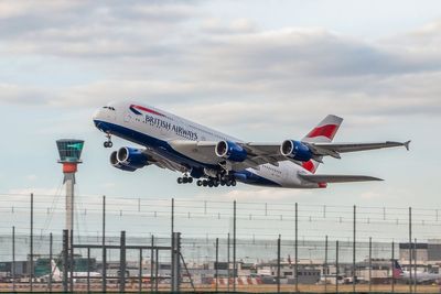 Heathrow records busiest-ever day as passengers jet off for summer holidays