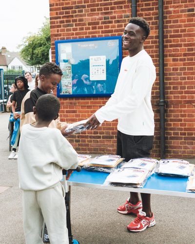 Arsenal: Bukayo Saka donates over 1,000 uniforms to schoolchildren in Ealing