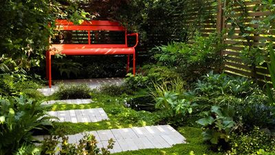 7 Garden Corner Ideas and What You Should Be Doing to Make Use of These Awkward Spots
