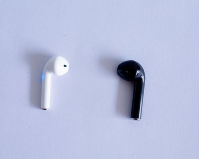 I want my faulty earbud fixed. Should it cost less than replacing the pair?