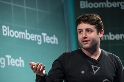 Figma’s CEO sent cold emails to and bought coffee for his 'heroes' while convincing ex-coworkers to use his product before its $68 billion success