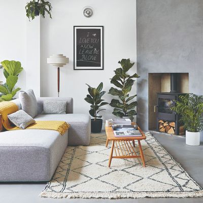 I asked 8 interior designers what you shouldn’t put in a small living room – these 3 things kept coming up