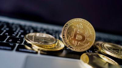 Expert Warns How You Invest in Bitcoin Can Drastically Alter Results — 2 Reasons To Tread Lightly