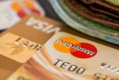 Amid Mastercard-Visa Censorship Fiasco, Trump Hits Back at Financial Giants Over 'Unlawful Banking'