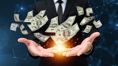Americans Say $839,000 Is 'Comfortable' — But A Financial Therapist Warns That Net Worth Alone 'Misleads' Your True Wealth