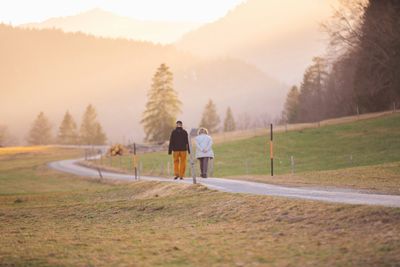 6 Outdated Financial Tips Still Circulating in Retirement Groups