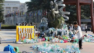 Artist’s massive sculpture at UN symbolises burden of plastic waste during treaty negotiations