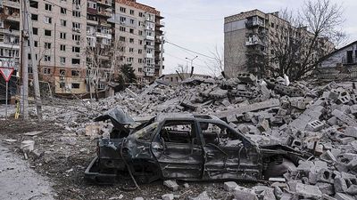 Russian forces breach Ukrainian defences in eastern Donetsk region, reports claim