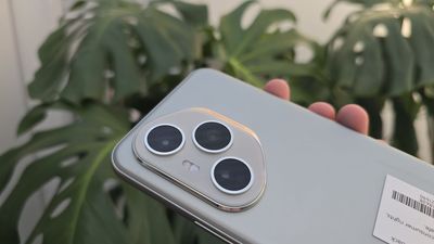 The Honor 400 Pro might be the most innovative mid-range phone of 2025