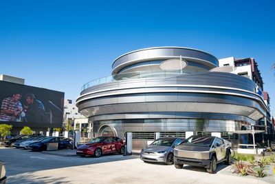 Elon Musk's Tesla diner has already slashed its menu and restricted hours less than three weeks after its grand opening