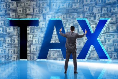 5 Tax Benefits That Disappear if You Downsize Too Late