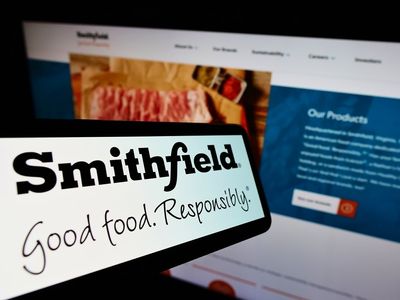 Smithfield Foods Raises Annual Profit Outlook On Hog Segment Strength