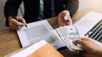 Facing an Emergency With Bad Credit? Get the Loan, Skip the Stress