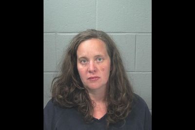 Mom facing charges after her three-year-old daughter and family dog found dead on floor of hot car