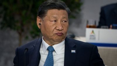 Donald Trump is now begging China to call him as he extends tariff deadline even further