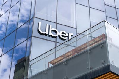Uber’s $20B Buyback Could Spark a Trend—2 Stocks Already on Board