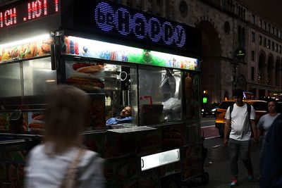 Street Vendors in New York Fear Being Targeted By Immigration Crackdown After Mayor Adams' Veto: 'We Are Not Criminals'