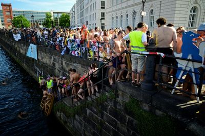 Berlin Bathers Demand Lifting Of Swimming Ban In Spree River