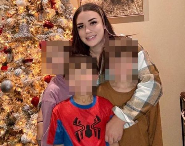 New Zealand woman and six-year-old son detained for three weeks by Ice in US enduring ‘terrifying’ ordeal