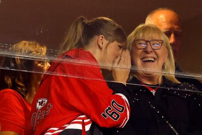 Travis Kelce says girlfriend Taylor Swift reminds him of his mum