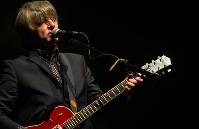 'Don't be fooled': Crowded House dispel fake AI news that frontman Neil Finn suffers from erectile dysfunction
