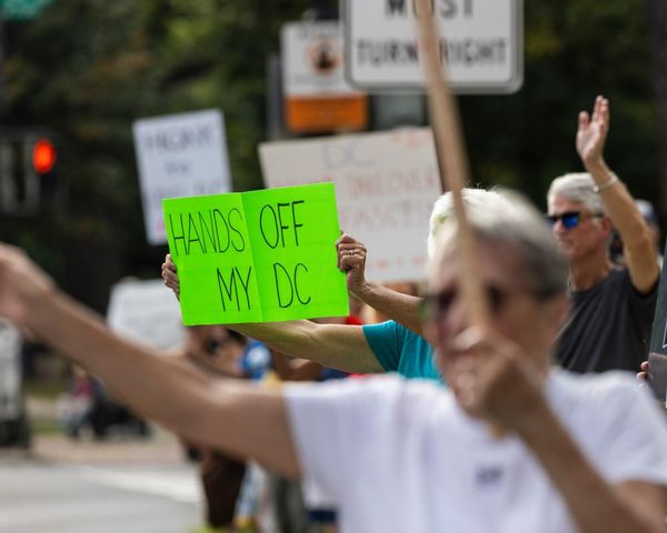 First Thing: National guard begins deploying on DC streets after Trump police takeover