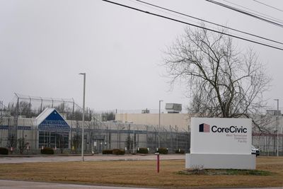 Tennessee town approves plans to turn former prison into Ice detention center