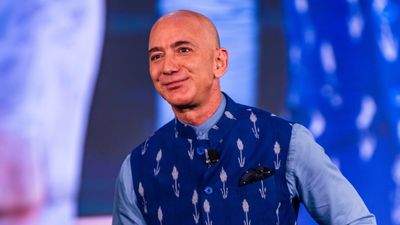 Jeff Bezos’ Top 5 Money Mistakes (And What He Learned From Them)