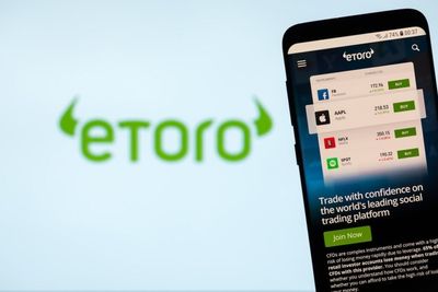 eToro Q2 Driven By ECC Trading, Tariff-Related Volatility In July: What Do Analysts Think?