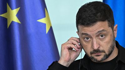 Zelensky calls for Trump and Putin to join trilateral peace talks