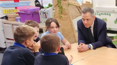UK MP calls for tighter rules on gambling ads to protect children