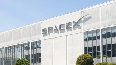 Trump Eases Space Regulations In Boost For Elon Musk's SpaceX, Jeff Bezos' Blue Origin And More